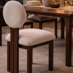 Marco ( Silla de comedor Marco - Madera maciza y asiento tapizado premium )