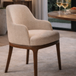 Nova  ( silla de comedor Nova- respaldo envolvente tapizado)